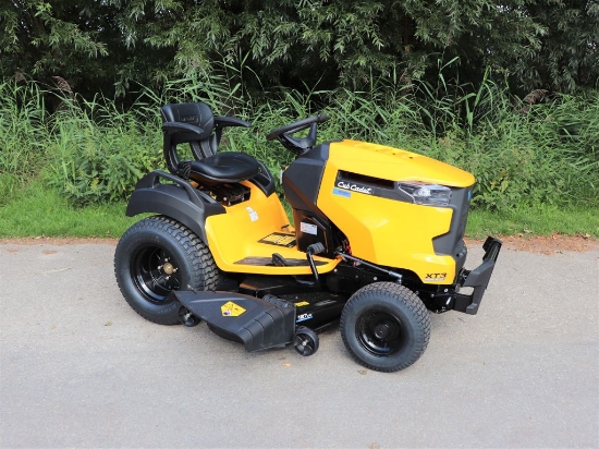 Picture of Cub Cadet Lawn Tractor XT3 QS127