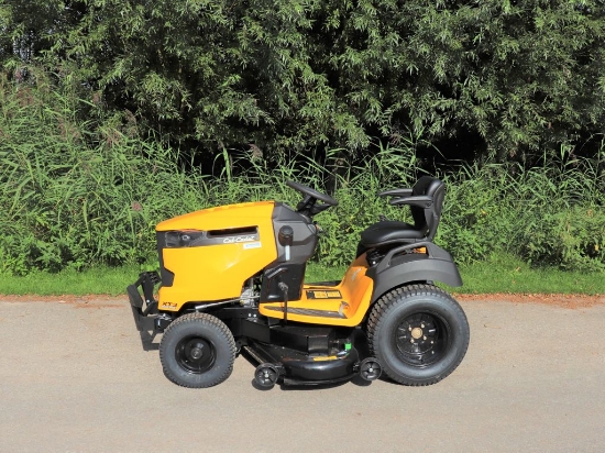 Picture of Cub Cadet Lawn Tractor XT3 QS127