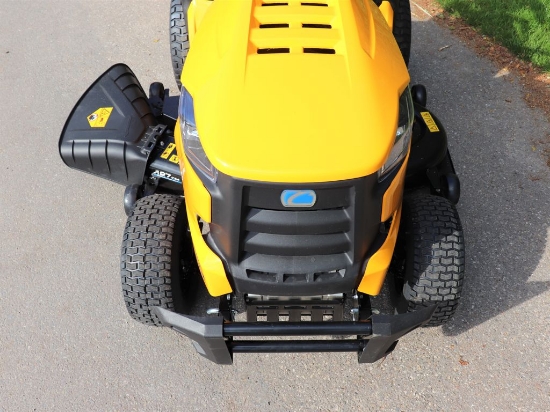 Picture of Cub Cadet Lawn Tractor XT3 QS127