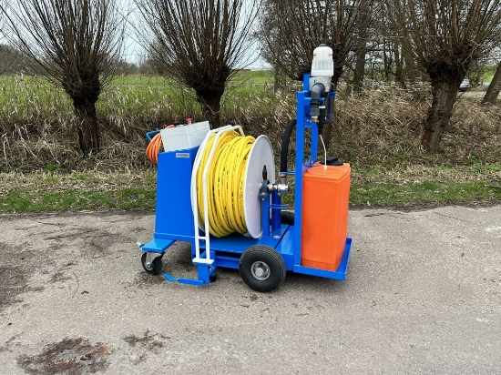 Afbeeldingen van WCR Slanghaspel 335mm Ø1" (Dosatron D3RE2+BP)