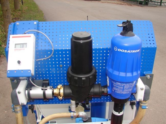 Afbeeldingen van WCR slanghaspel 335mm Ø1" (Dosatron D3RE2+BP & EC Meter)(Opvoerpomp)