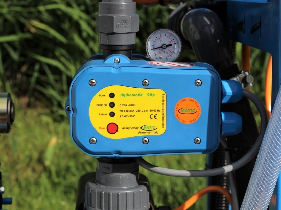 Afbeeldingen van WCR Slanghaspel 335mm Ø3/4" (Dosatron D8RE2+BP & EC Meter)(Opvoerpomp)