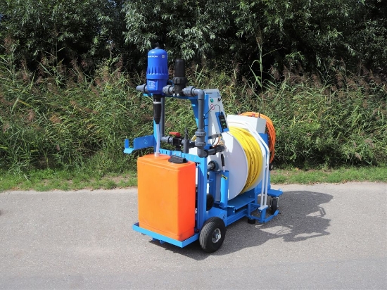 Afbeeldingen van WCR Slanghaspel 335mm Ø3/4" (Dosatron D8RE2+BP & EC Meter)(Opvoerpomp)