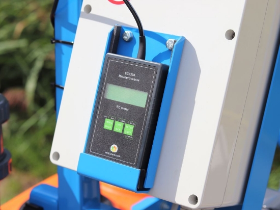 Afbeeldingen van WCR Slanghaspel 335mm Ø3/4" (Dosatron D8RE2+BP & EC Meter)(Opvoerpomp)