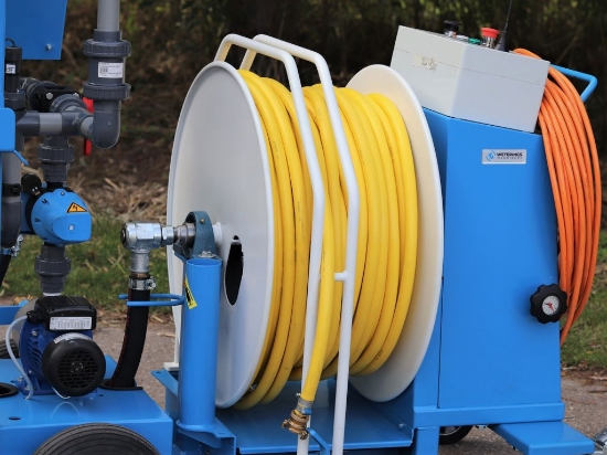 Afbeeldingen van WCR Slanghaspel 335mm Ø1" (2x Dosatron D3GL2+BP & Ec Meter) (Opvoerpomp)