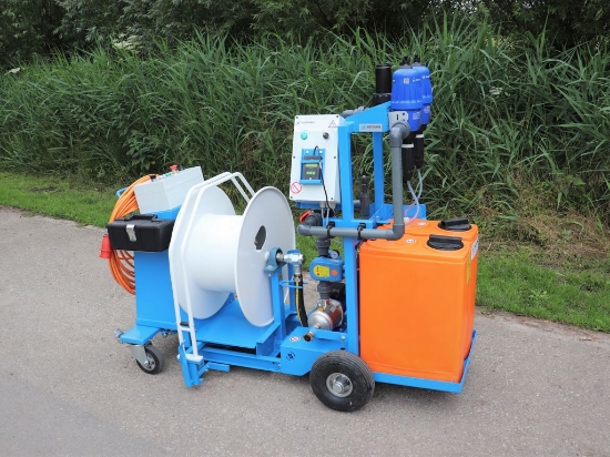 Afbeeldingen van WCR Slanghaspel 335mm Ø1" (Dubbele Dosatron D3RE2+BP)(Opvoerpomp type 1)