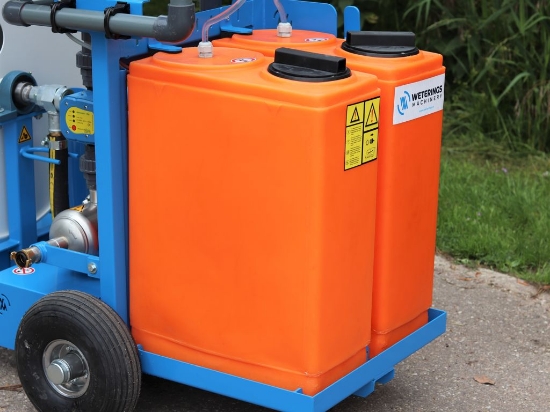 Afbeeldingen van WCR Slanghaspel 335mm Ø1" (Dubbele Dosatron D3RE2+BP)(Opvoerpomp type 1)