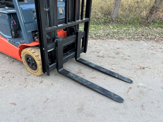 Afbeeldingen van Heftruck Toyota Traigo 8FBE15T (3 Wielen) s/n 11268