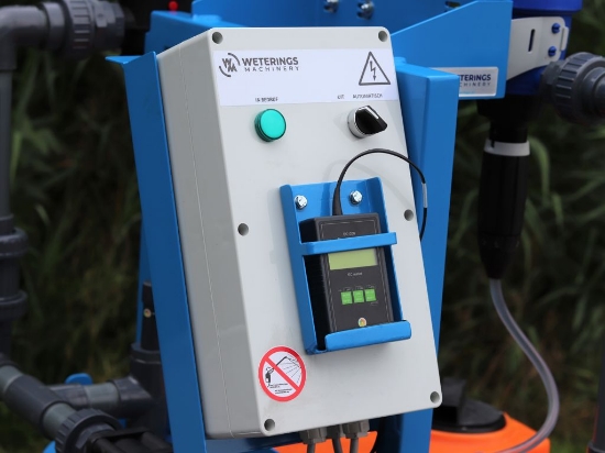 Afbeeldingen van WCR Slanghaspel 335mm Ø1" (Dubbele Dosatron D3RE2+BP)(Opvoerpomp type 2)