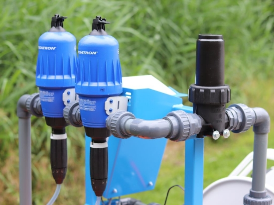 Afbeeldingen van WCR Slanghaspel 335mm Ø1" (Dubbele Dosatron D3RE2+BP)(Opvoerpomp type 2)