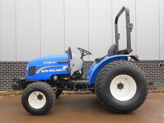 Afbeeldingen van New Holland Boomer 35 Tractor