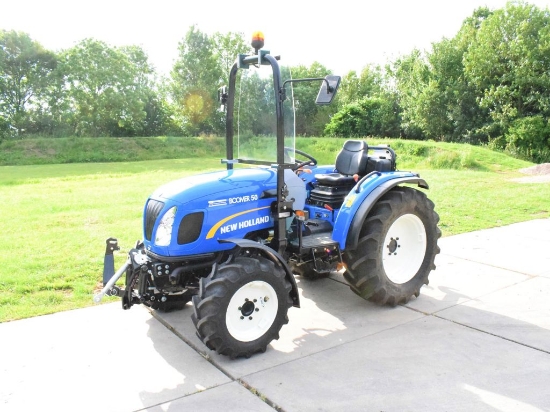 Afbeeldingen van New Holland Boomer 50 Tractor