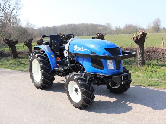 Afbeeldingen van New-Holland Boomer 55 Tractor