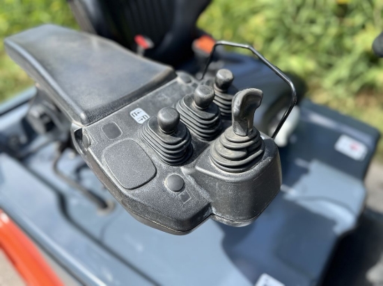 Afbeeldingen van Toyota heftruck 8FBE16T (3 wiel) s/n 12904