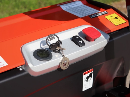 Afbeeldingen van Doosan BPL18S-7 Elektro Handpalletruck (Lastrek)