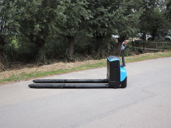 Afbeeldingen van Cesab P220 Elektro Handpallettruck