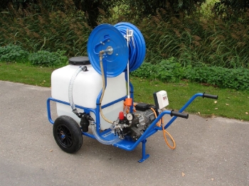 Afbeeldingen van Spuitwagen 120T - Imovilli Hobby PM33 19l/min~50bar - Handhaspel