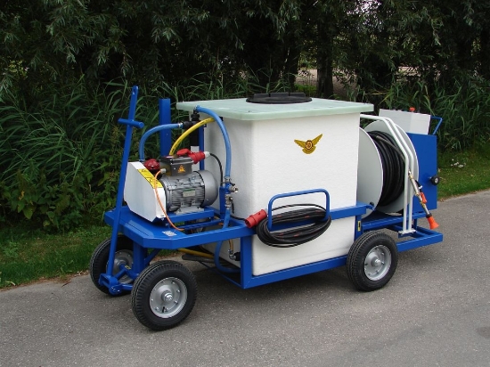 Afbeeldingen van Spuitwagen 600K - Plunjerpump AR30 31l/min~40bar - WCR Vast