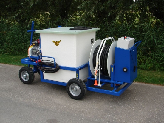 Afbeeldingen van Spuitwagen 600K - Plunjerpump AR30 31l/min~40bar - WCR Vast