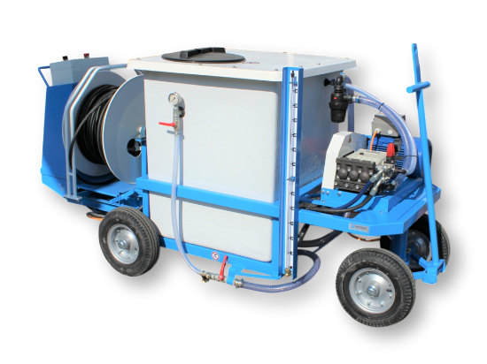 Afbeeldingen van Spuitwagen 600K - Plunjerpomp P63 42l/min~50bar - WCR (Draaibaar)