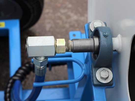 Afbeeldingen van Spuitwagen 600K - Plunjerpomp P63 42l/min~50bar - WCR (Draaibaar)