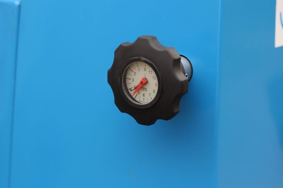 Afbeeldingen van Spuitwagen 600K - Plunjerpomp P63 42l/min~50bar - WCR (Draaibaar)