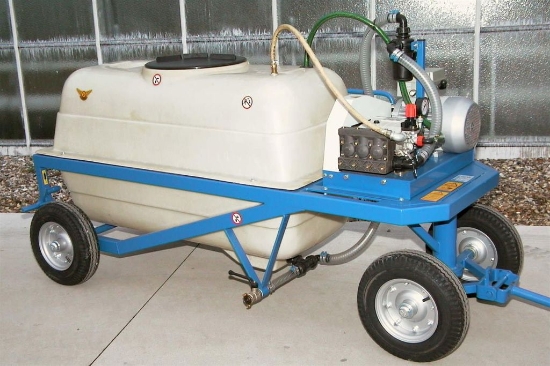 Afbeeldingen van Spuitwagen 600T - Plunjer Pomp P63 42l/min~50bar