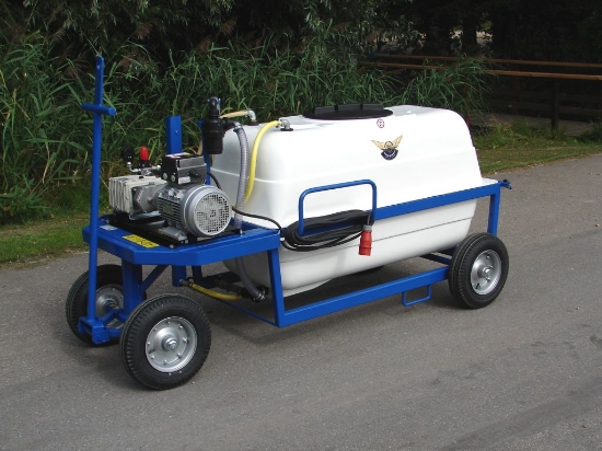 Afbeeldingen van Spuitwagen 600T - Plunjer Pomp P63 42l/min~50bar - Reductor