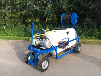 Afbeeldingen van Spuitwagen 600T - Plunjerpomp P63 42l/min~50bar - Handhaspel 450 vast