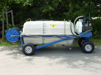 Afbeeldingen van Spuitwagen 1000T - Plunjerpomp P93 52l/min~50bar - Handhaspel 450mm