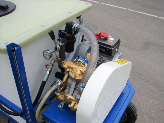 Afbeeldingen van Bertolini IDB1100 Membraan Pompset 70l/min~40bar 5,5kW 400V (V-snaar)