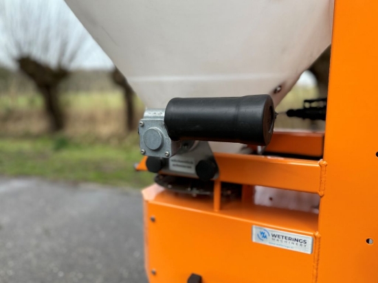 Picture of Zoutstrooier 170ltr Comp  Weid