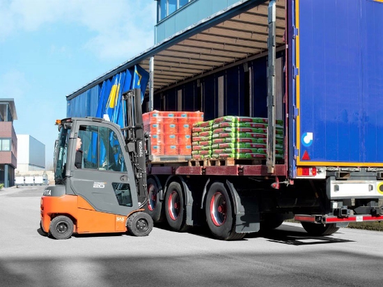 Afbeeldingen van Toyota Traigo 48 1,6T Heftruck (4 Wielen)