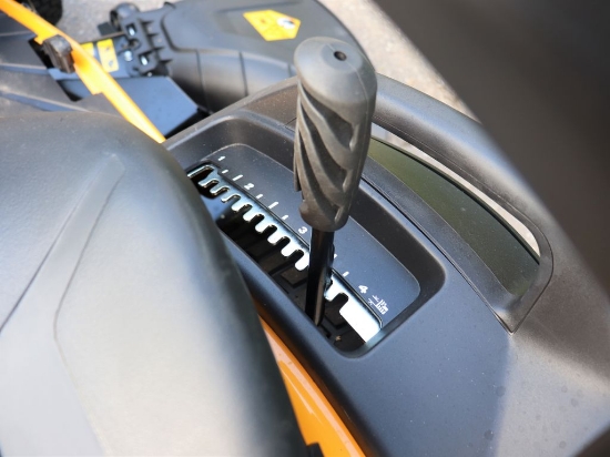 Afbeeldingen van Cub Cadet Zitmaaier XT3 QS127