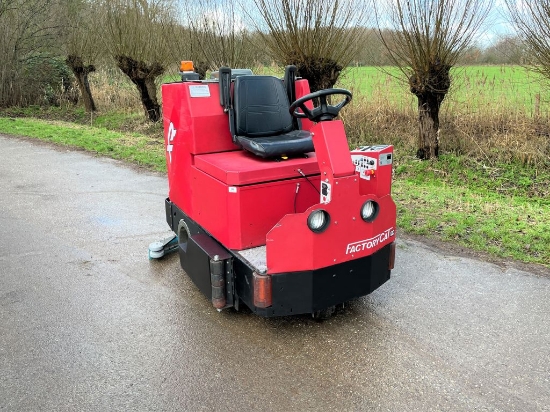 Afbeeldingen van Schrobmachine Factory Cat XR 40-D