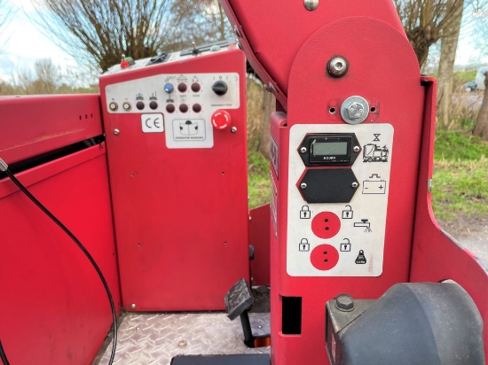 Afbeeldingen van Schrobmachine Factory Cat XR 40-D