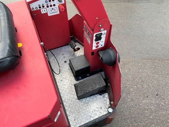 Afbeeldingen van Schrobmachine Factory Cat XR 40-D