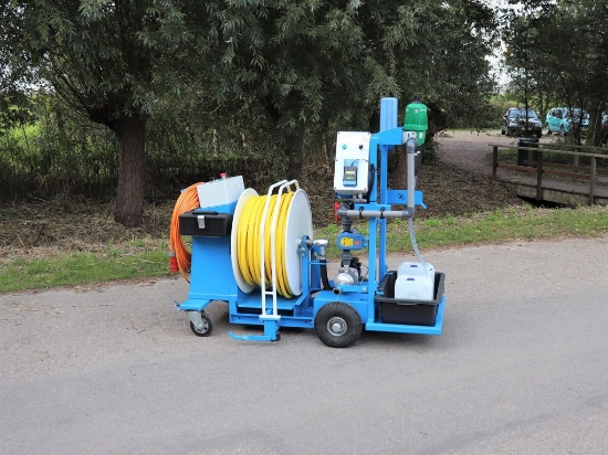 Afbeeldingen van WCR Slanghaspel 335mm Ø1" (2x Dosatron D3GL2+BP & Ec Meter) (Opvoerpomp)