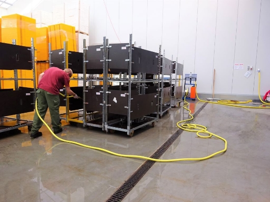 Afbeeldingen van Doseerunit D3RE2BPVFP met 60L tank en slanghaspel (haaks)
