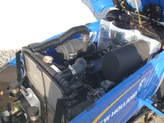 Afbeeldingen van New Holland Boomer 20 Tractor