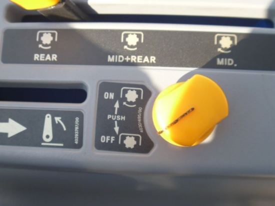 Afbeeldingen van New Holland Boomer 20 Tractor