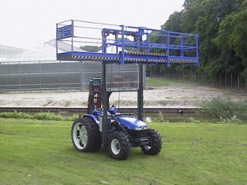 Afbeeldingen van New Holland TN75D Duplo Bouwtractor