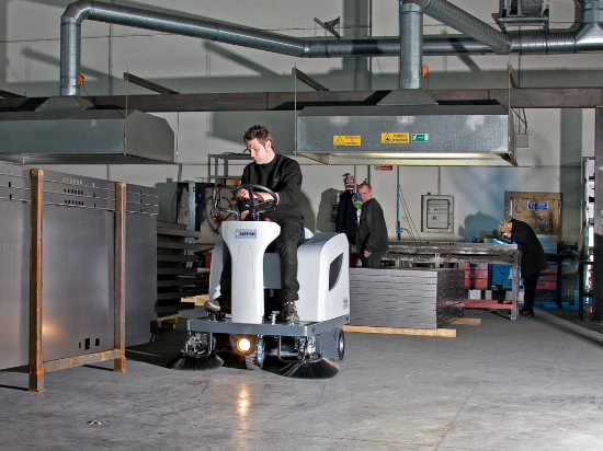 Picture of Nilfisk SR1101B Sweeper