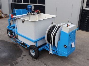 Afbeeldingen van Spuitwagen 1000K - Hydracell Pomp G10 30l/min~70bar - WCR (Draaibaar)