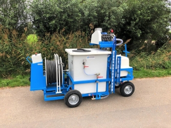 Afbeeldingen van Spuitwagen 600K+200T - Plunjerpomp P63 42l/min~50bar - WCR