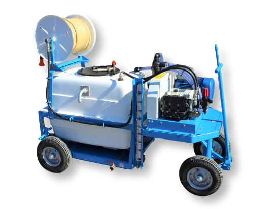 Afbeeldingen van Spuitwagen 400T - Plunjerpomp P93 70l/min~50bar - Handhaspel 450mm