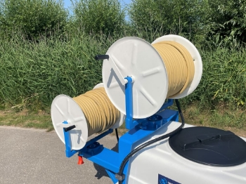 Afbeeldingen van Spuitwagen 400T - Plunjerpomp MP63 49l/min~80bar - 2x Handhaspel 450mm
