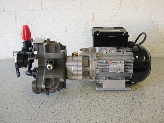 Afbeeldingen van Imovilli PM33 Plunjer Pompset 19l/min~50bar 2,2kW 230V (Reductor)