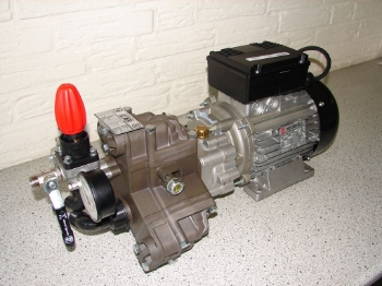 Afbeeldingen van Imovilli PM33 Plunjer Pompset 19l/min~50bar 2,2kW 230V (Reductor)