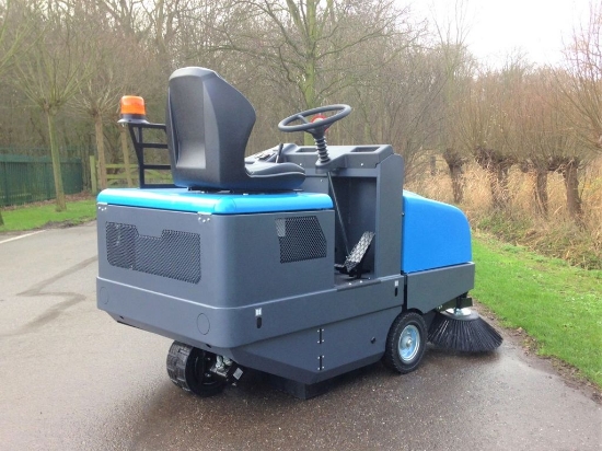 Afbeeldingen van Isal PB115 Veegmachine
